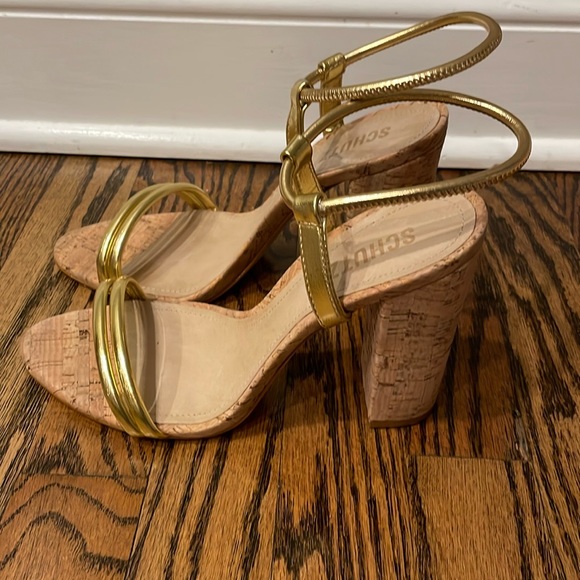 SCHUTZ Shoes - Schutz heels NTW $118 golden
